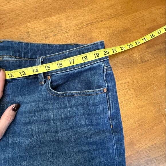 Talbots Dark Washed Denim Girlfriend Jean Shorts 14W - Picture 4 of 8